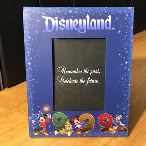 Disneyland 3.5”x5” 1999 Photo Frame Mickey - NWT